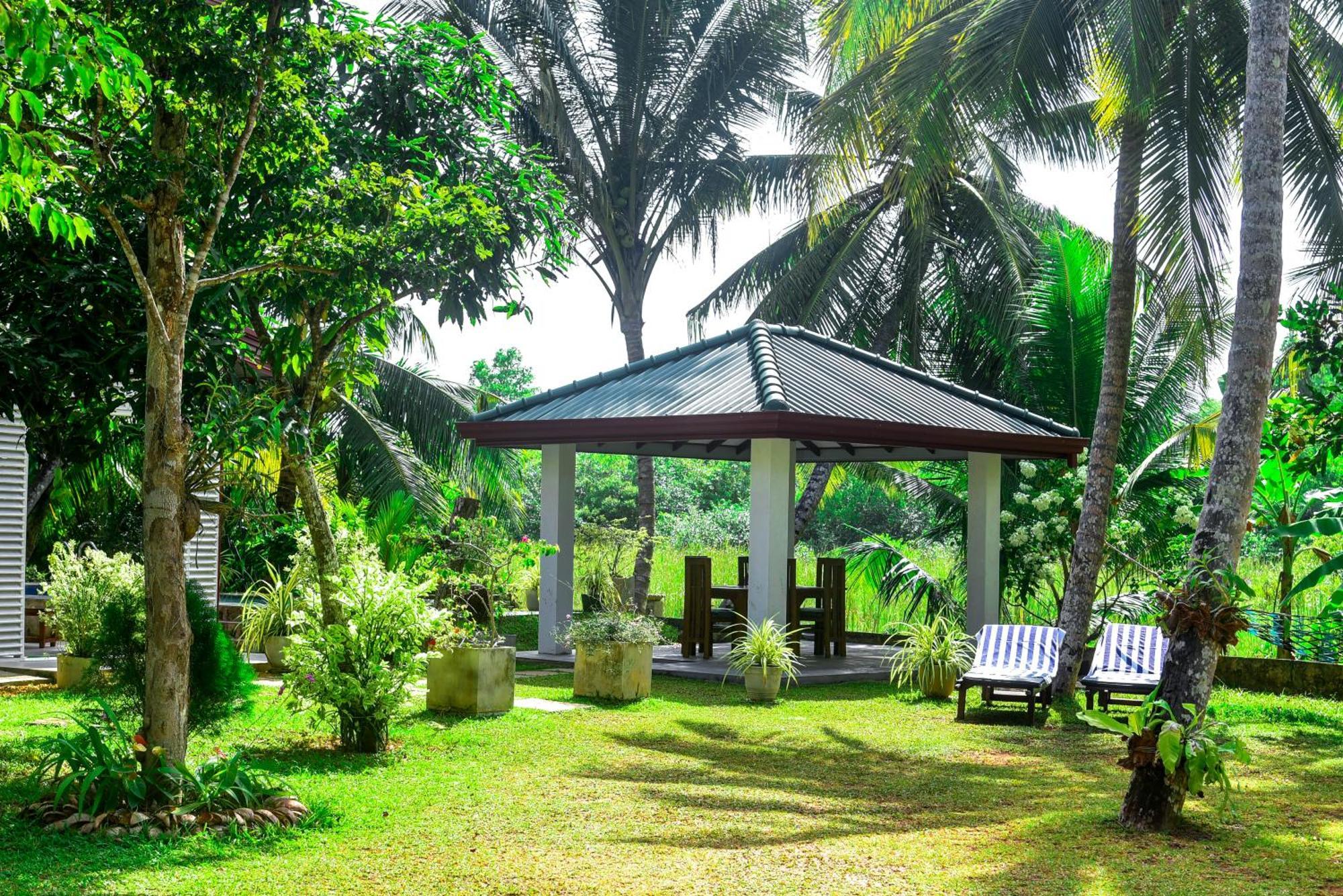 Villa A.Sms Induruwa Exterior photo